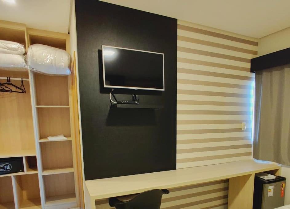 Mogano Express Hotel- Eletroposto Chapeco